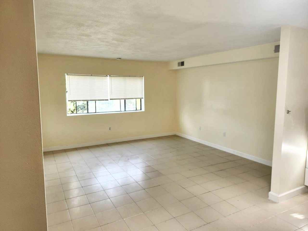 503 Broadway #6 - Photo 4 of 6