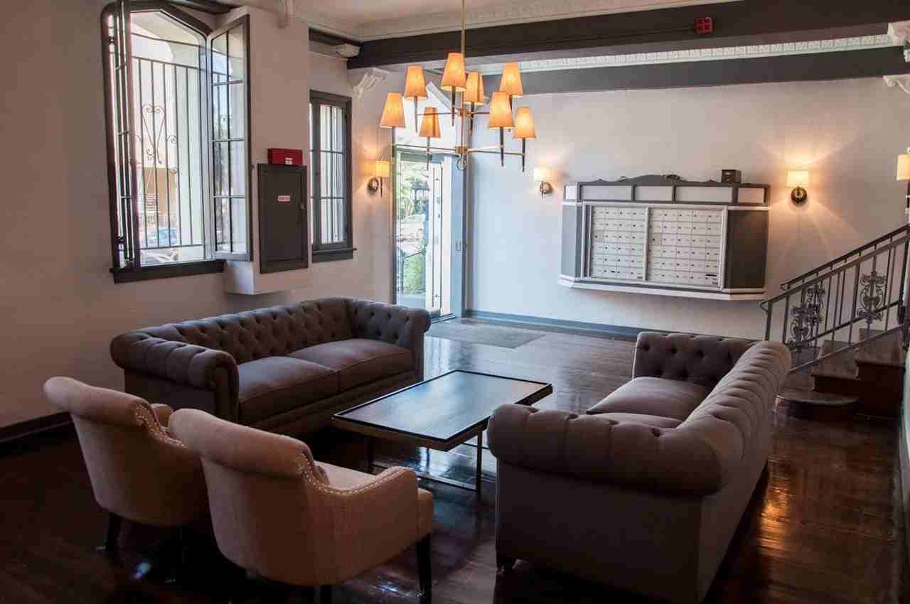 The Elmwood Apartments...Beautiful Apartments in the Heart of Koreatown! - Photo 4 of 4