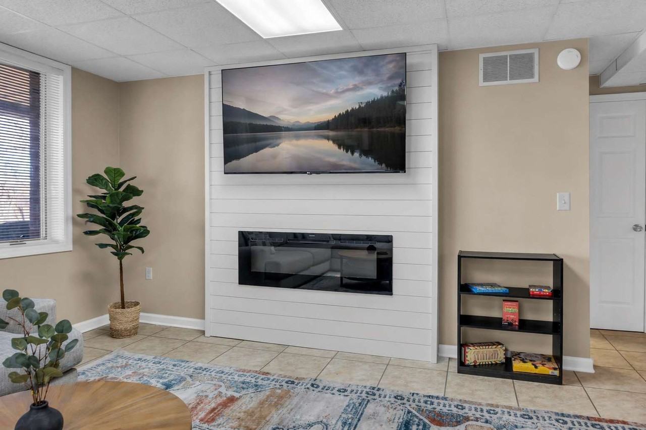 81 Beech Point Dr #1051757P - Photo 4 of 50