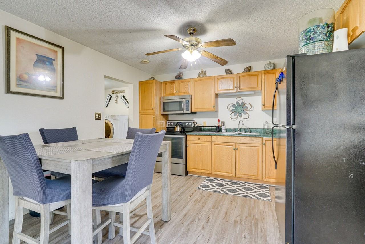 1111 E Grant St #1305444P - Photo 7 of 23