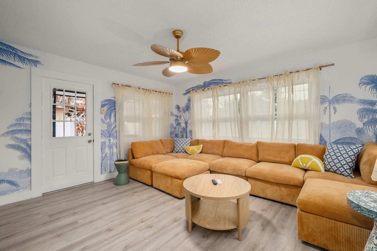 11365 115th St #1502692P - Photo 4 of 48