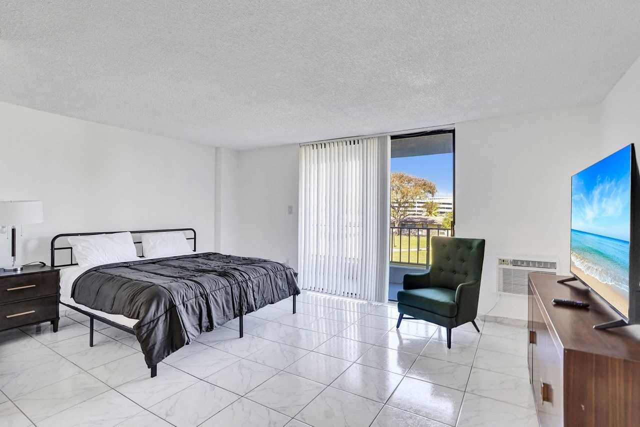 777 Nw 155th Ln #1504038P - Photo 5 of 25