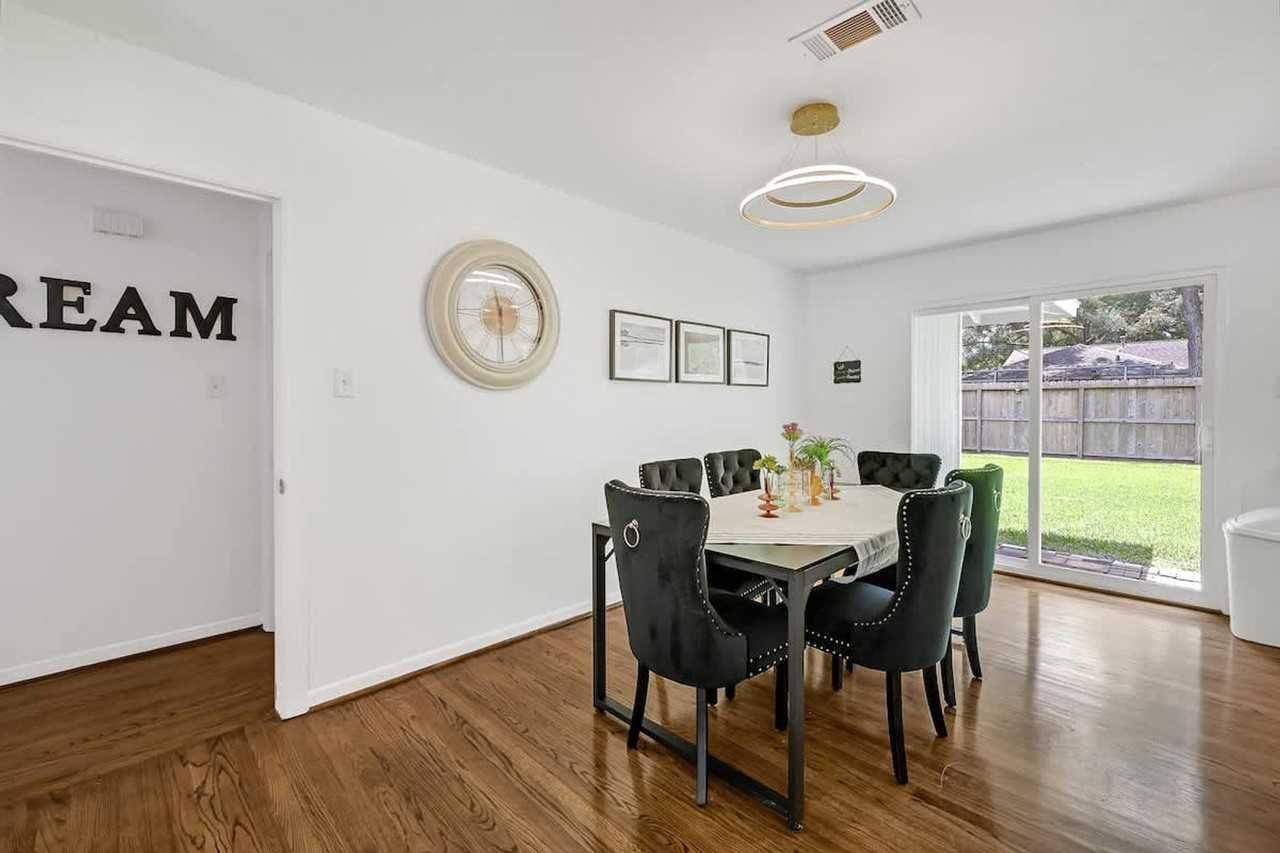 5415 Carew St #1514813P - Photo 2 of 14