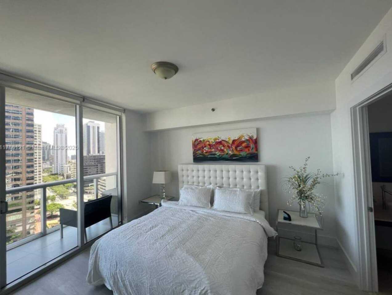 485 Brickell Ave #1520355P - Photo 4 of 11