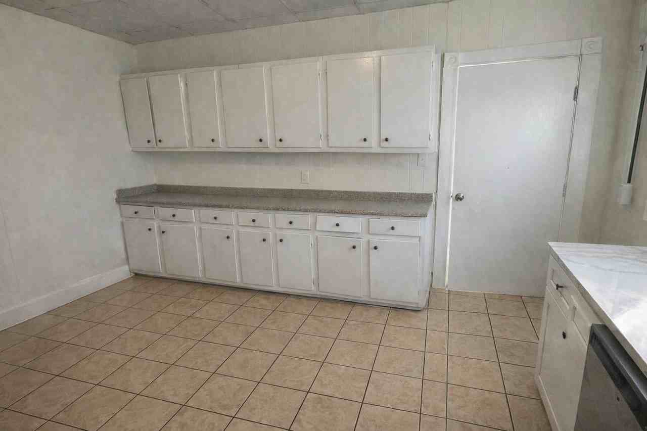 85 Linden Street #1 - Photo 2 of 6