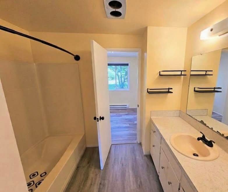 1202 4th Ave #1 - Photo 6 of 7