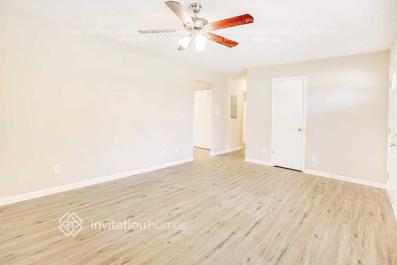 237 W James Cir - Photo 4 of 21