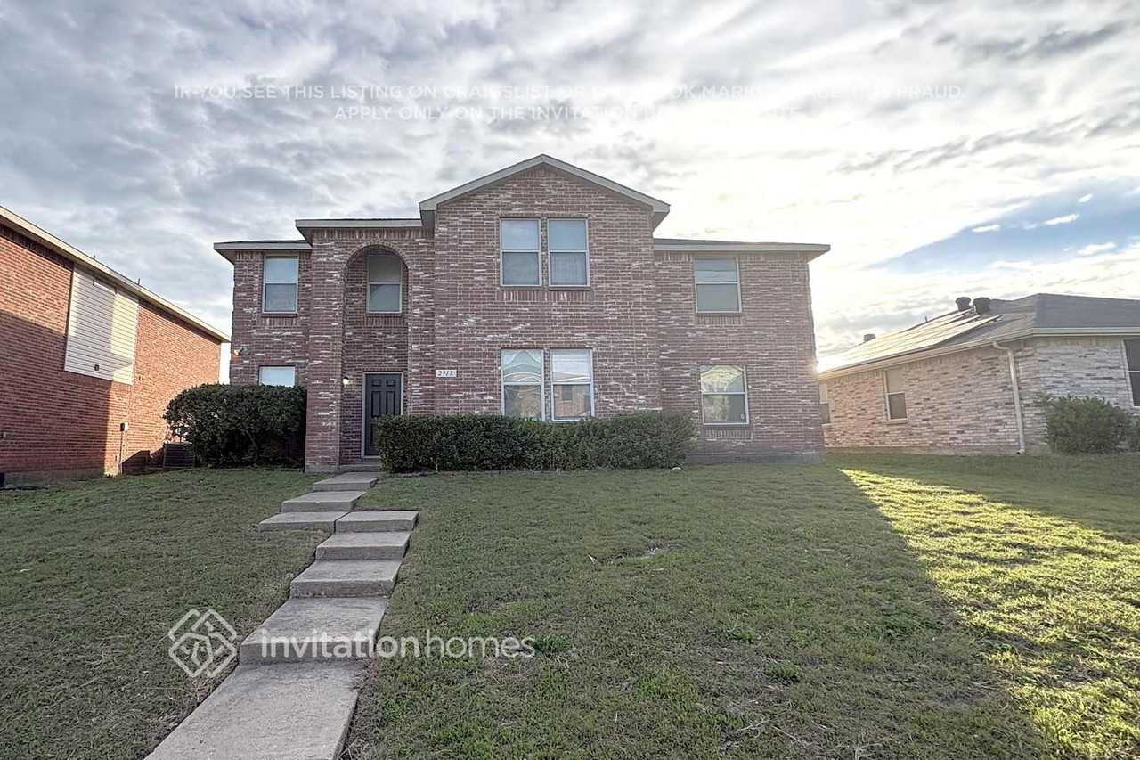 2917 Paint Brush Pl
