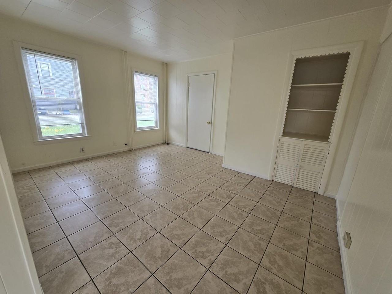 83 Linden Street #1 - Photo 4 of 7