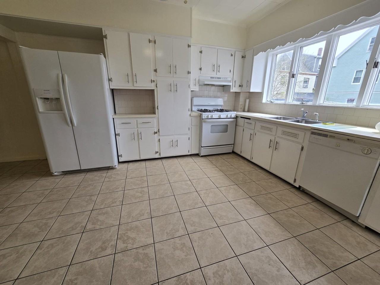 83 Linden Street #1 - Photo 7 of 7