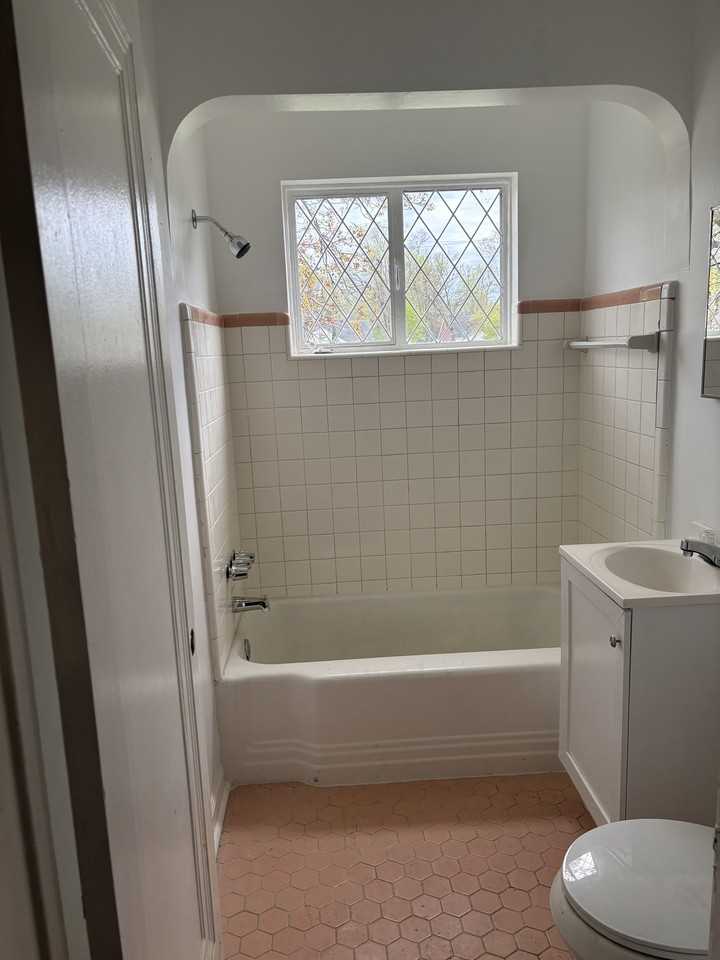 19639 Moross Rd #1 - Photo 6 of 11