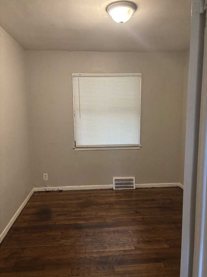 19639 Moross Rd #1 - Photo 7 of 11