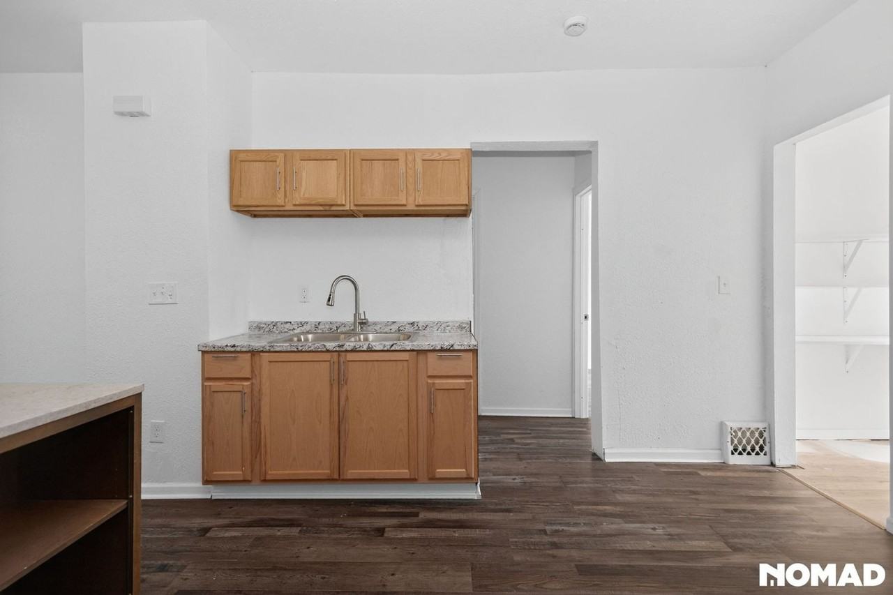 2944 N 28th St - Photo 6 of 14