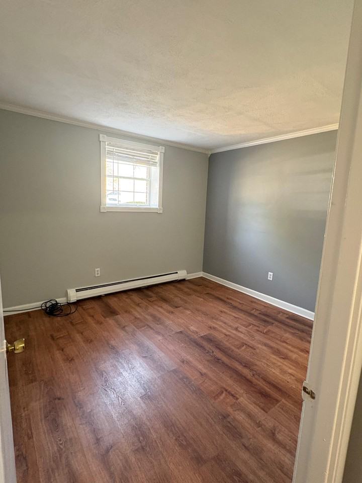 272 Albion Street - Photo 7 of 10