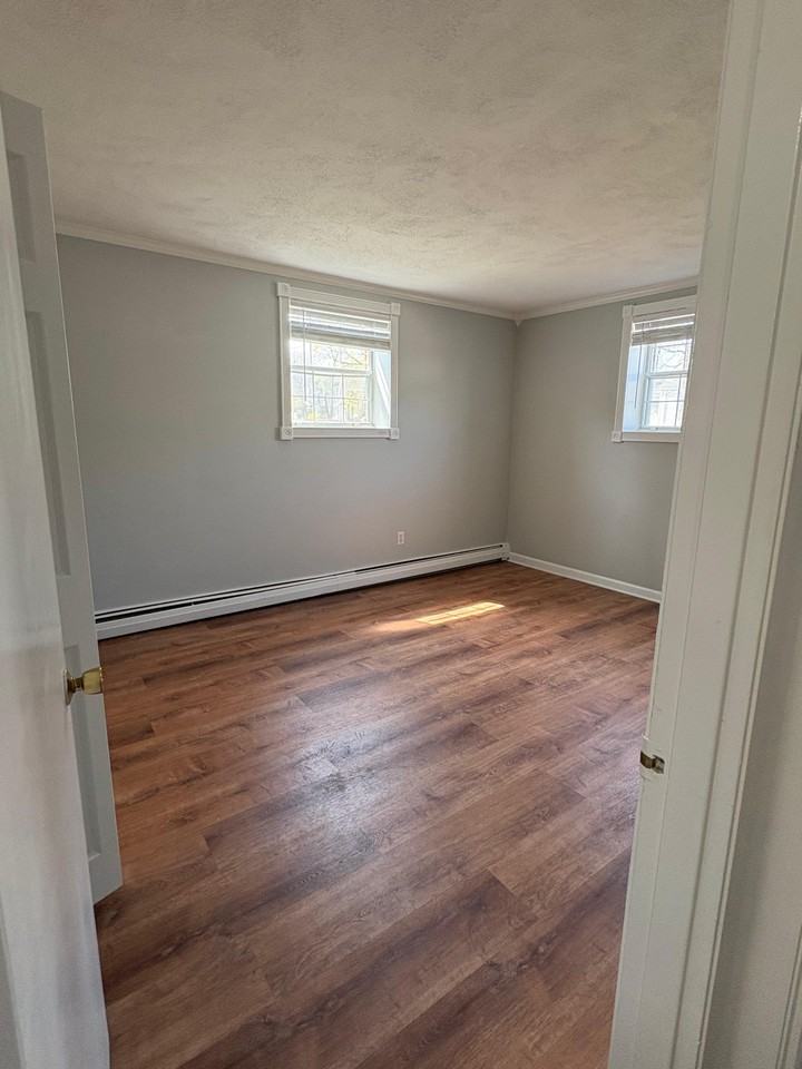 272 Albion Street - Photo 5 of 10