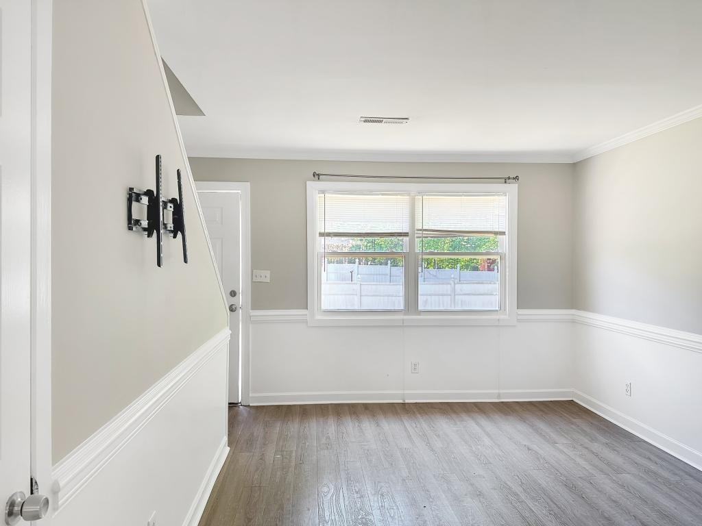 1432 Ardmore Dr Unit A - Photo 2 of 12