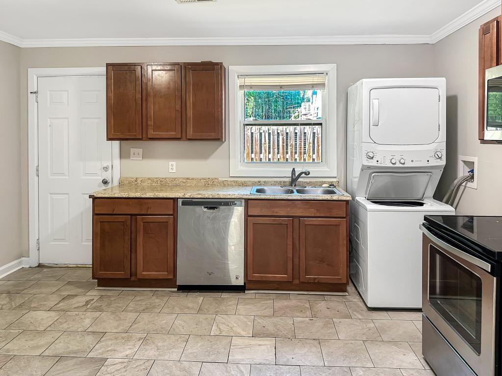 1432 Ardmore Dr Unit A - Photo 5 of 12