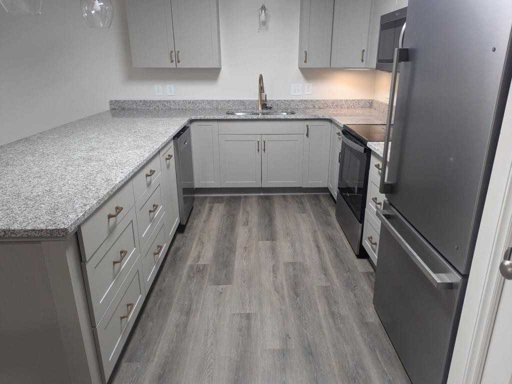 930 C St - Photo 5 of 14