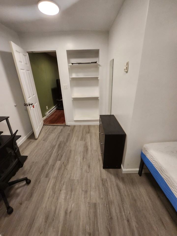 61 Walnut Street #2nd Floor - Photo 7 of 15