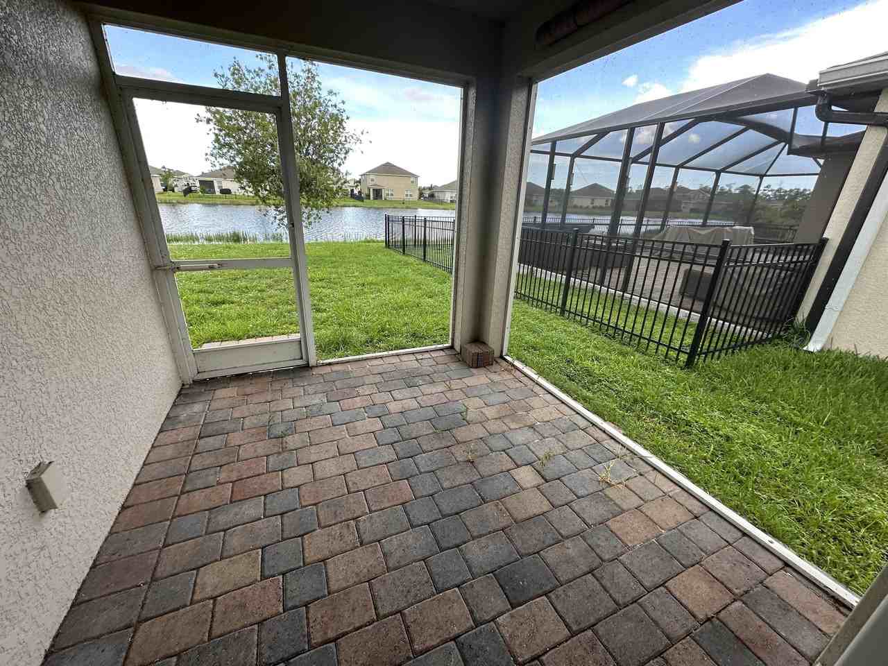 3488 Acapulco Cir - Photo 4 of 37