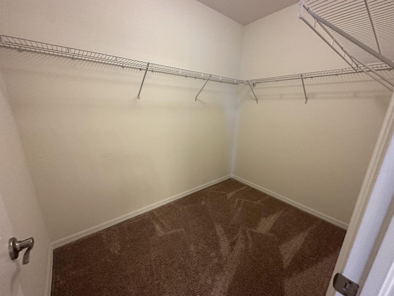 3488 Acapulco Cir - Photo 2 of 37