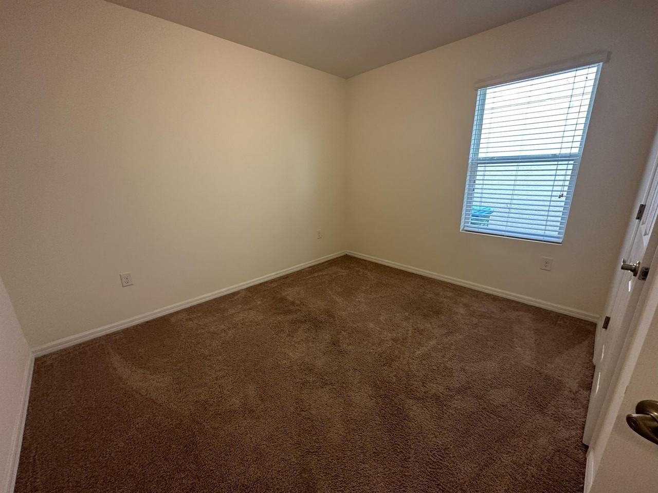 3488 Acapulco Cir - Photo 5 of 37