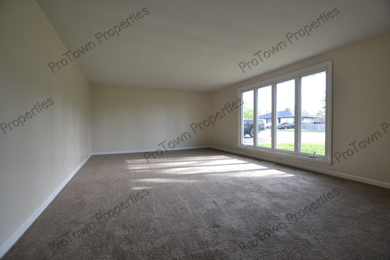 2417 Essington Road - Photo 5 of 11