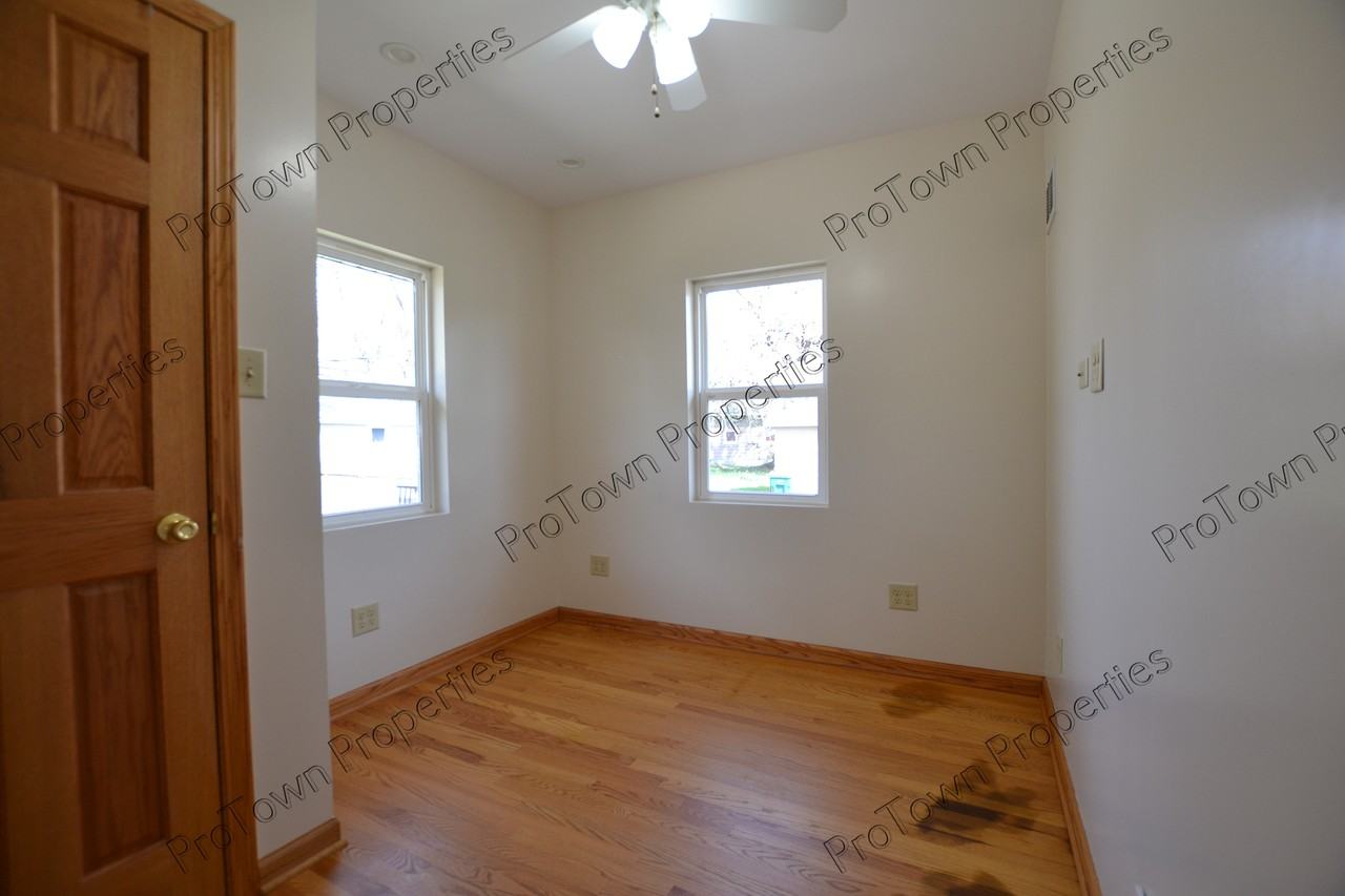 213 Hyde Park Avenue - Photo 6 of 7