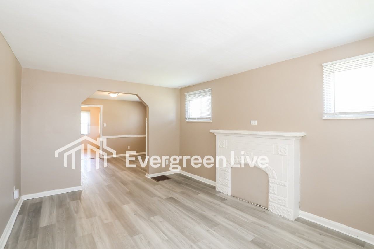 4512 Fehr Rd - Photo 3 of 15