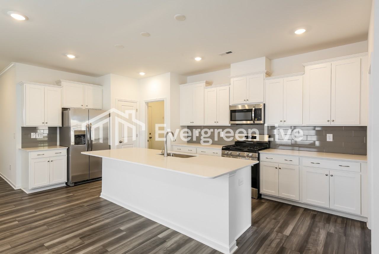 200 Bean Springs Ct - Photo 6 of 15