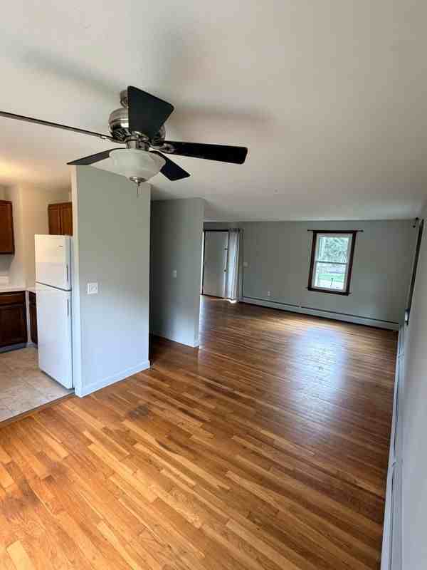 195 Wall St - Photo 7 of 8