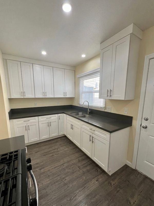 429 E Cedar Ave ##431 - Photo 3 of 3