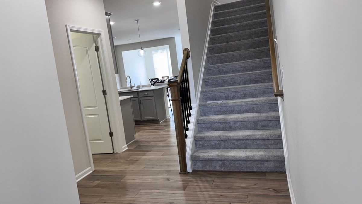 1445 Superior Dr - Photo 5 of 21