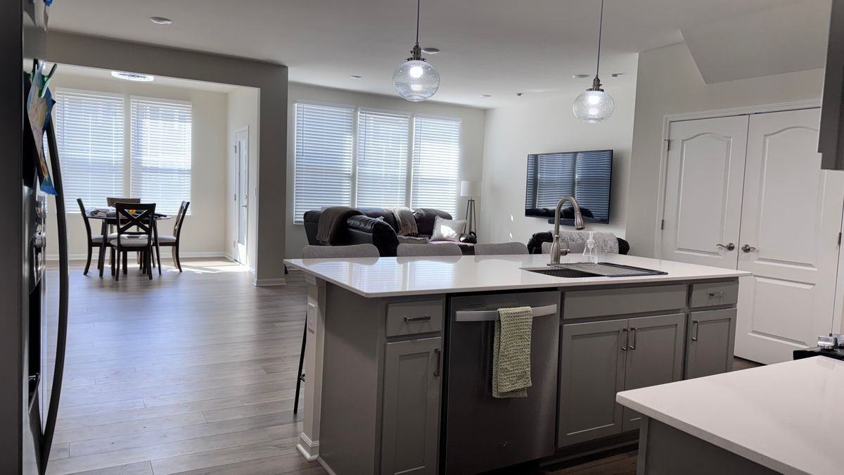 1445 Superior Dr - Photo 6 of 21