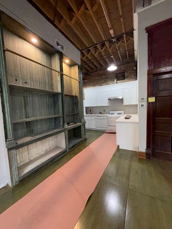 936 W Roscoe St - Photo 2 of 14