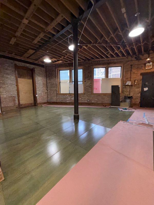 936 W Roscoe St - Photo 5 of 14