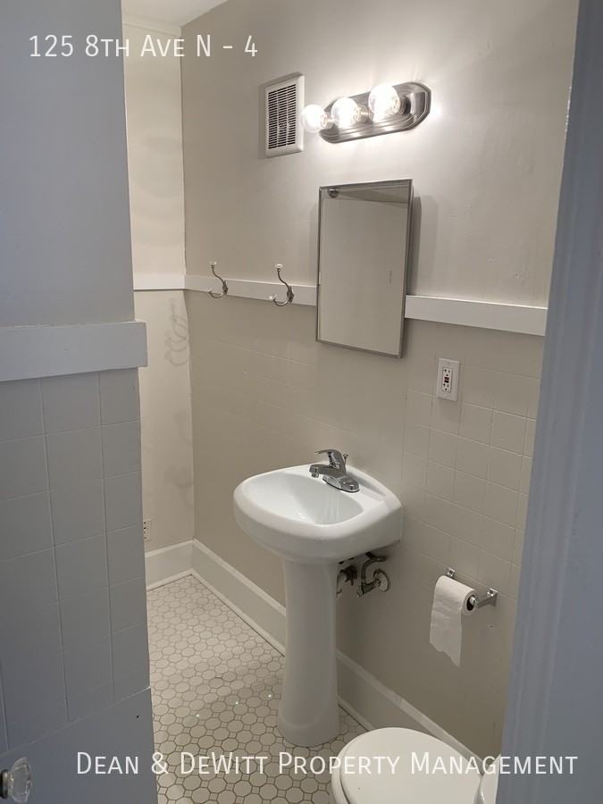 125 8th Ave N #4 - Photo 6 of 11