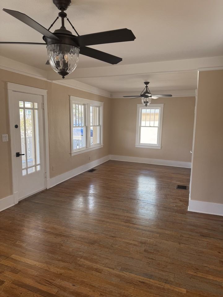 326 Staab St #NA - Photo 7 of 20