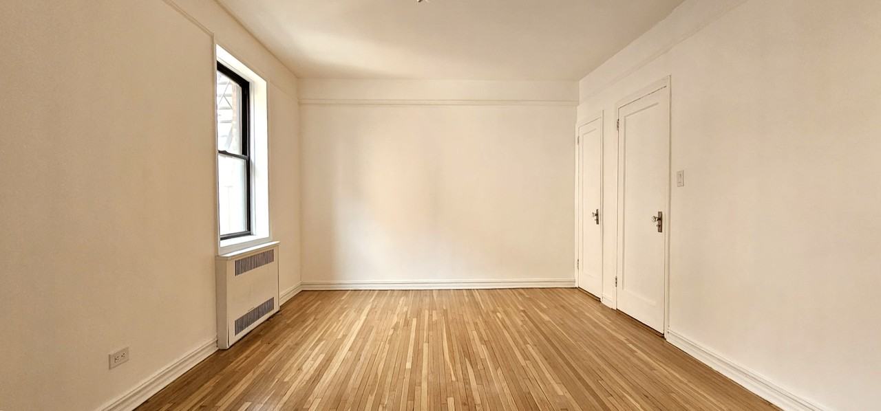 2601 Glenwood Road #3P - Photo 4 of 8