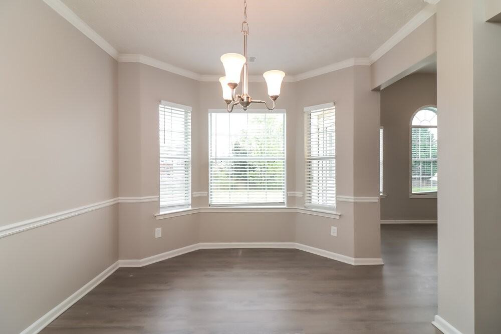 7030 Duncan Walk - Photo 7 of 19