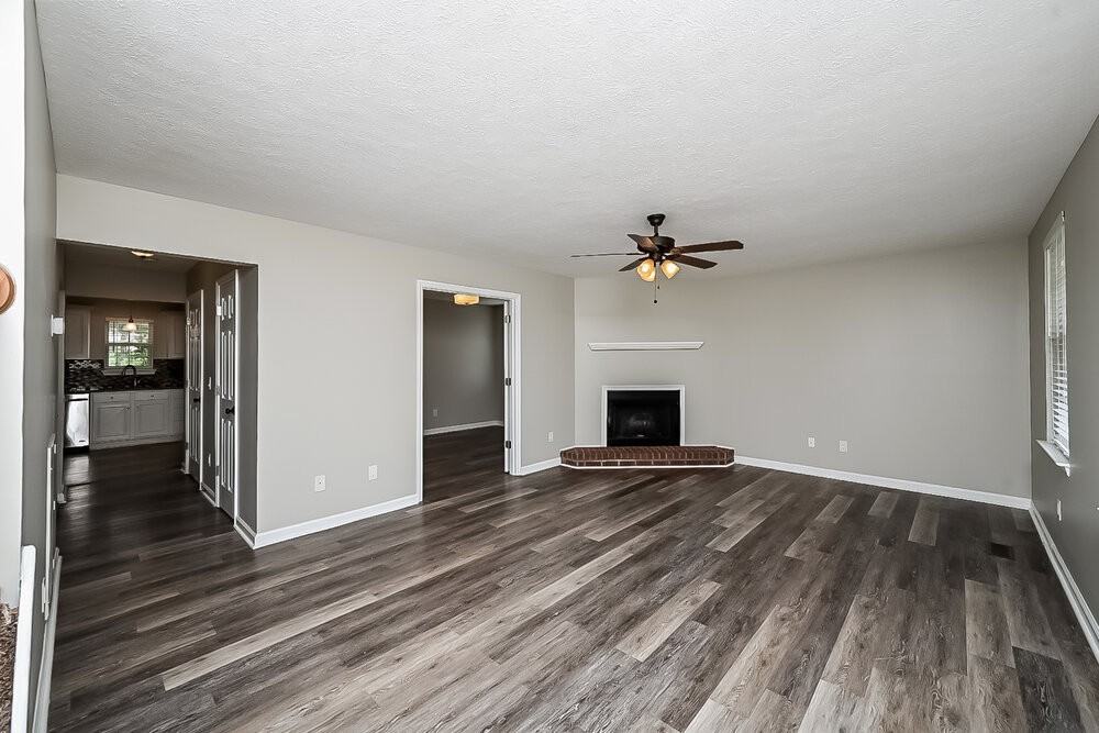 113 Bradford Cir - Photo 4 of 17