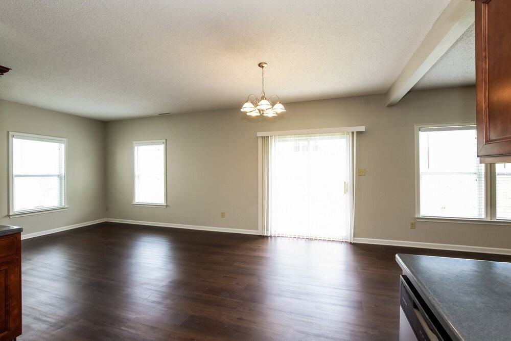 719 Capstone Ave - Photo 6 of 20