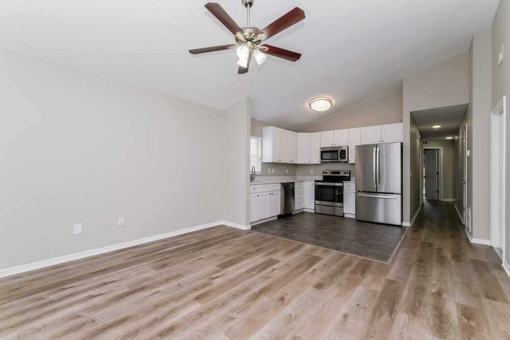 6123 Sand Key Ln - Photo 6 of 19