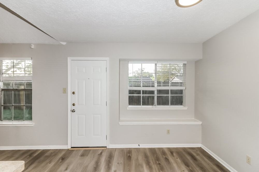 16907 Dusty Mill Dr E - Photo 6 of 16