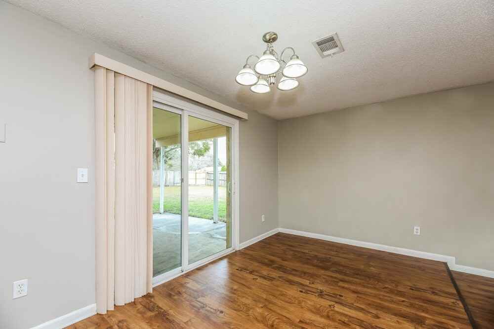 2819 Kiowa Ave - Photo 6 of 19