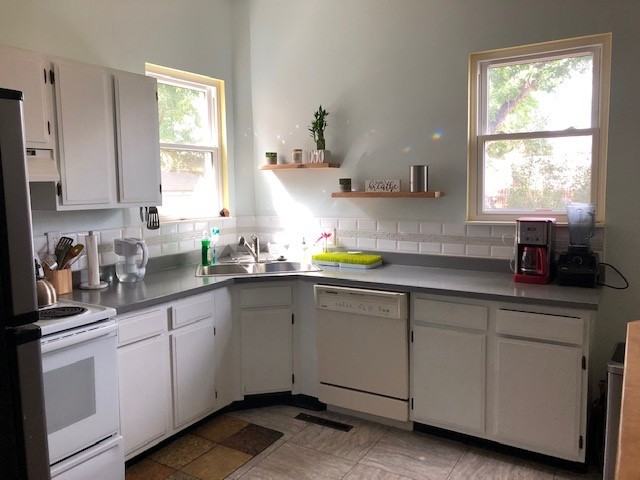 2227 N Marion St - Photo 6 of 10