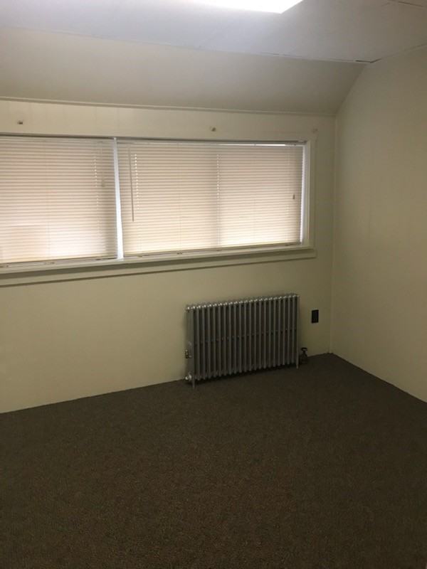 185 N Main St #5 - Photo 4 of 7