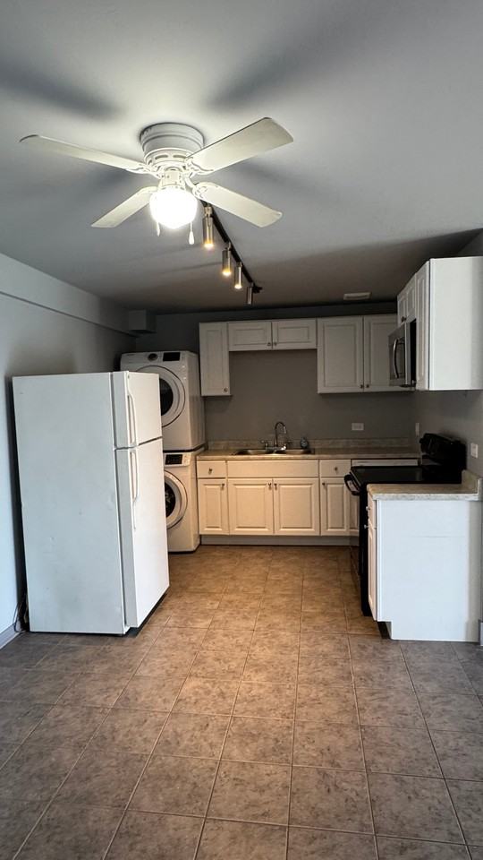 8581 W 101st Ter #7-307 - Photo 2 of 16