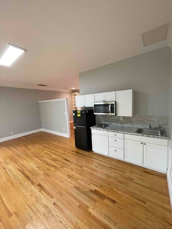 3064 Hicks Rd Sw #B - Photo 3 of 8