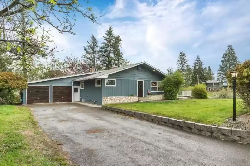 1749 Woodland Ave #A - Photo 2 of 27